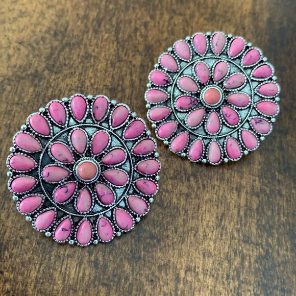 Cowgirl Pink Concho Cluster Earrings - Large Western Native American Style Studs - Picture 1 of 10